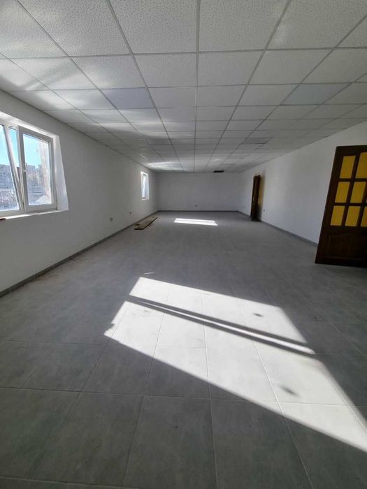 Оренда приміщення Ювілейний, вул. Небожинського (280 м.кв)