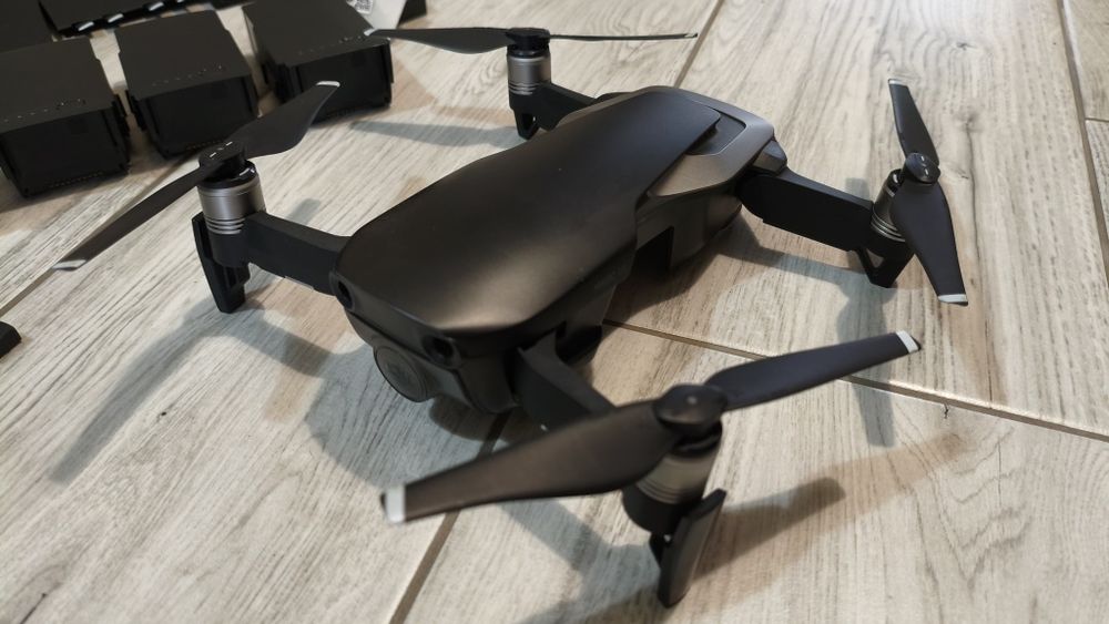 Dron DJI Mavic air fly more combo bardzo bogaty zestaw