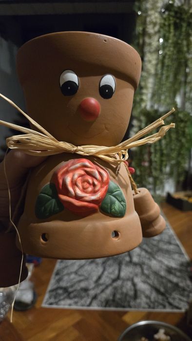 Doniczki ozdobne .