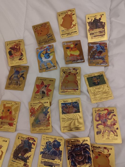 Cartas Pokémon douradas