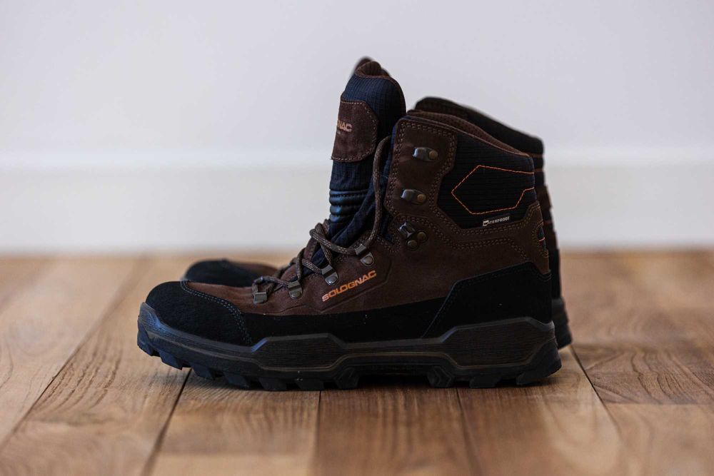 Botas Solognac Castanhas