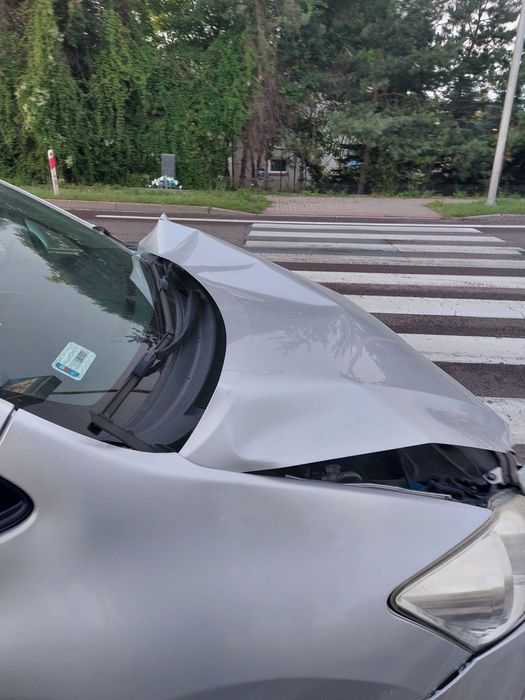 Uszkodzona Toyota Auris 1.6