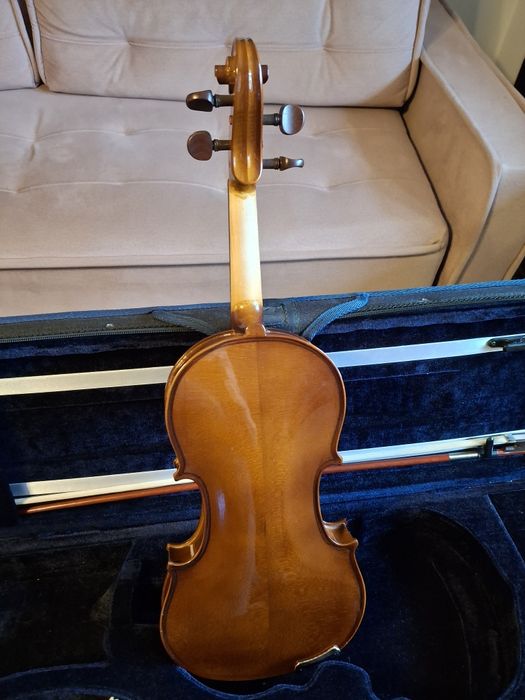 Skrzypce uczniowskie.