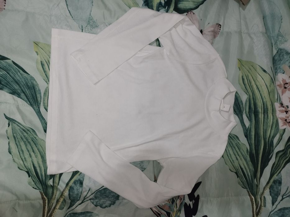 Duas camisolas gola alta 13-14 anos