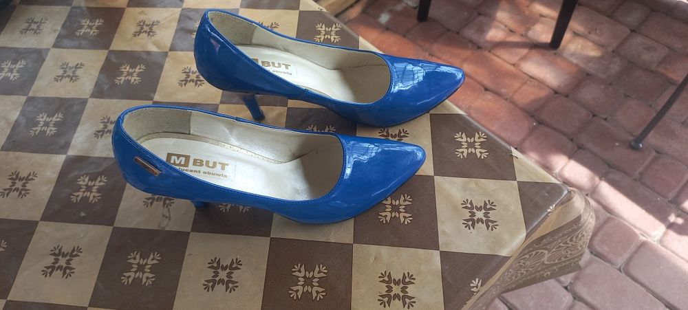 Buty damskie M But 38