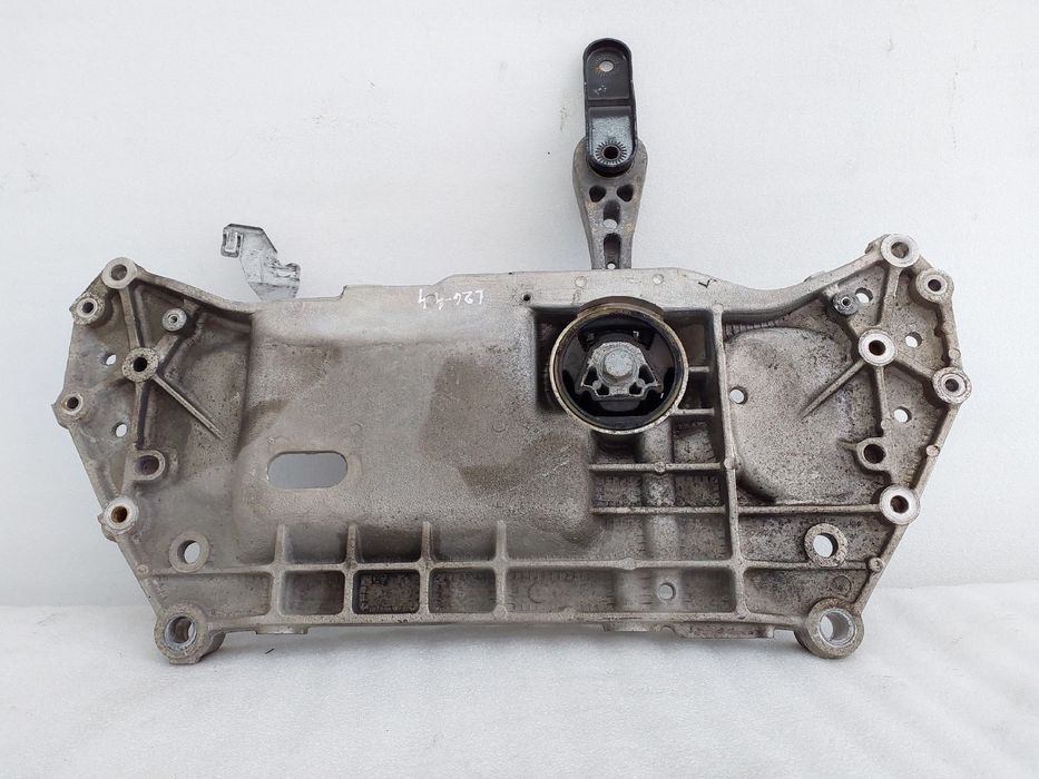 Charriot frente VOLKSWAGEN Golf VI (5K1)
