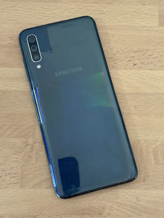 Samsung galaxy A70 128gb desbloqueado(ACEITO RETOMA)
