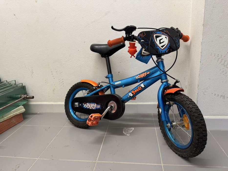 Bicicleta infantil Blast azul – com rodas de aprendizagem