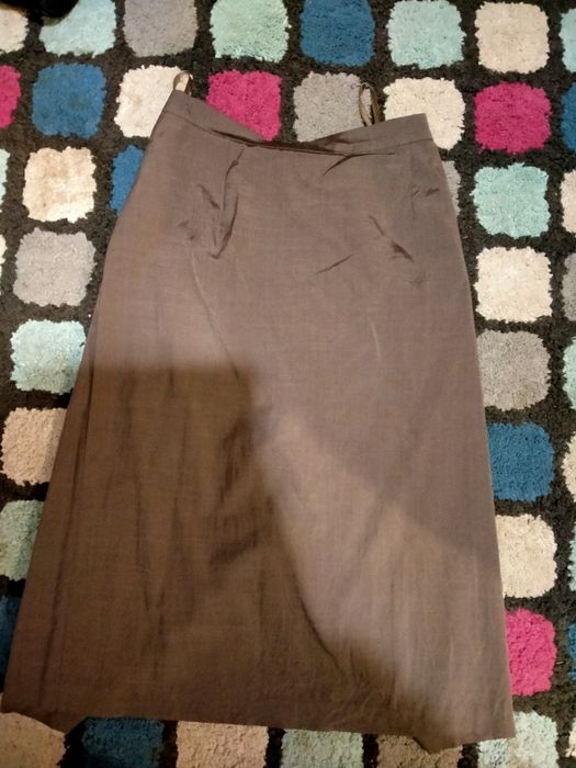 Prosta spódnica  jednokolorowa