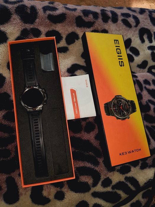 KE3 WATCH Eigiis