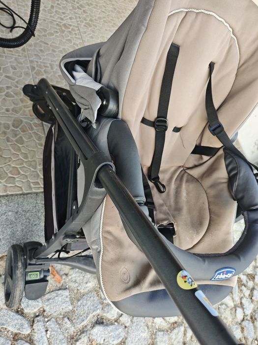 Carrinho de bebe trio love