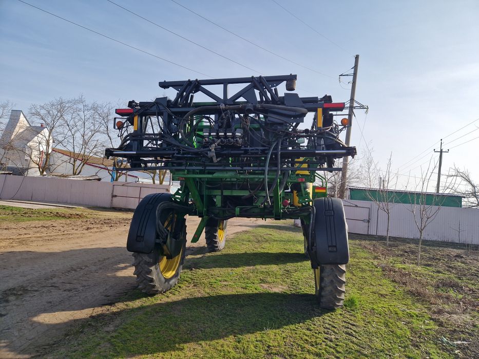 Самохідний оприскувач JOHN DEERE-4710
