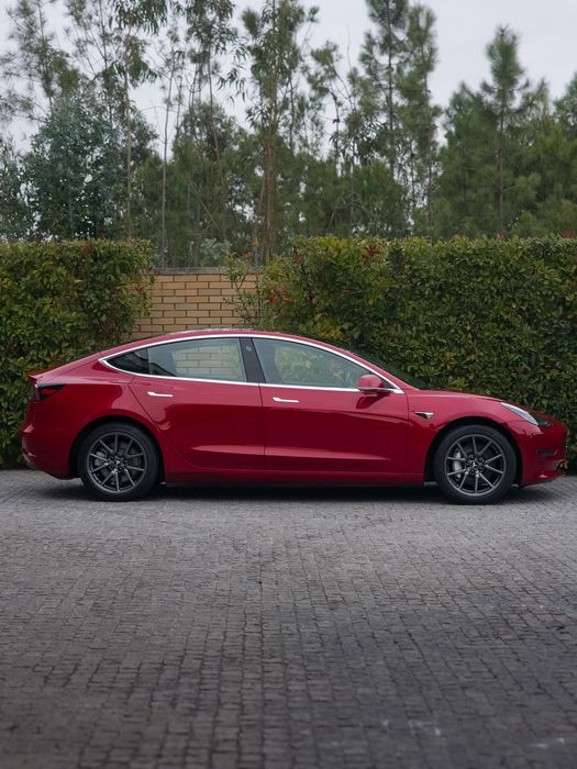 Tesla Model 3 Long Range RWD