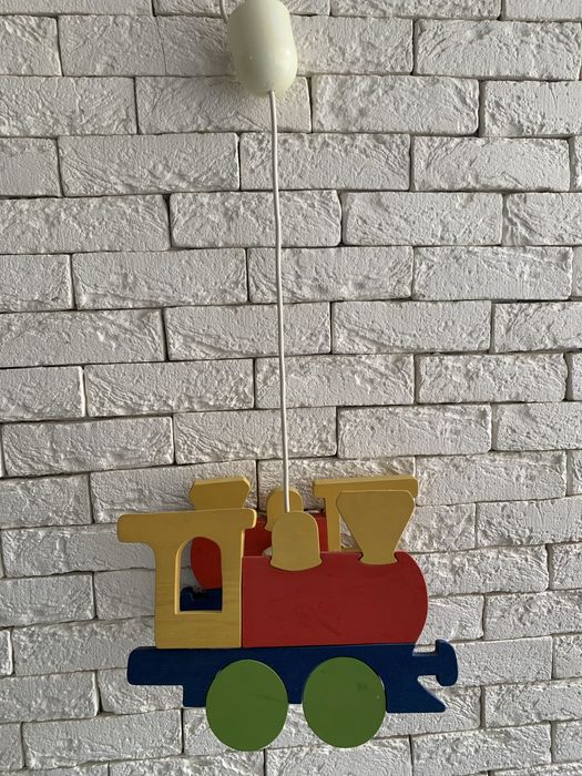 Люстра та бра паравозик б/у