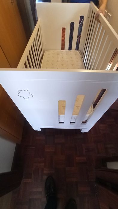 Cama de grades para bebe TRAMA