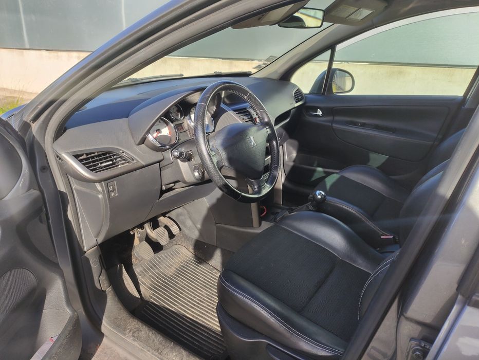 Peugeot 207SW Outdoor