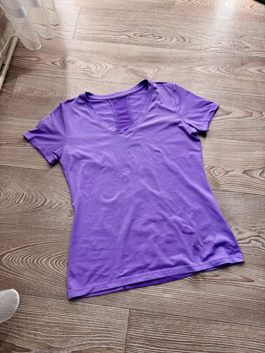 Спортивна футболка