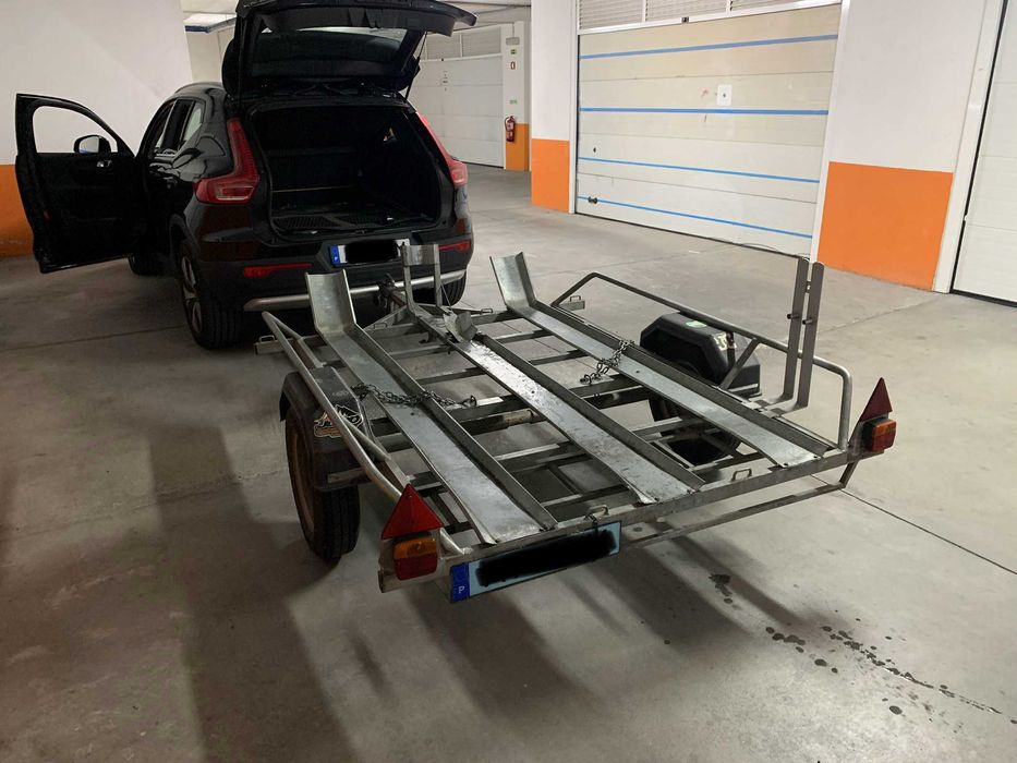 atrelado 03 motas, Toniauto