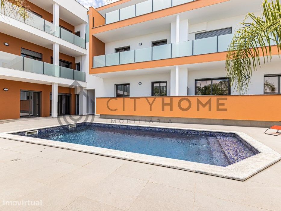 Apartamento T3 com piscina, dois lugares de garagem, Roof Toop e vi...