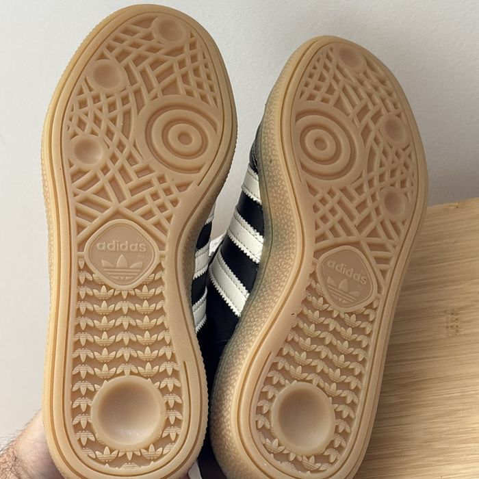 Ténis Adidas Handball Spezial Woman’s Pretos em Pele (37 and 1/3)