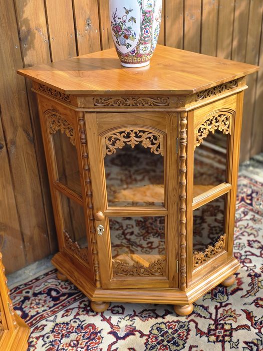 Niska komódka witryna narożna indyjska akacja #1804 Stylowy Węgrów