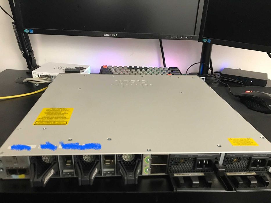 Switch Cisco C9300 48Port Gigabit stan IDEALNY
