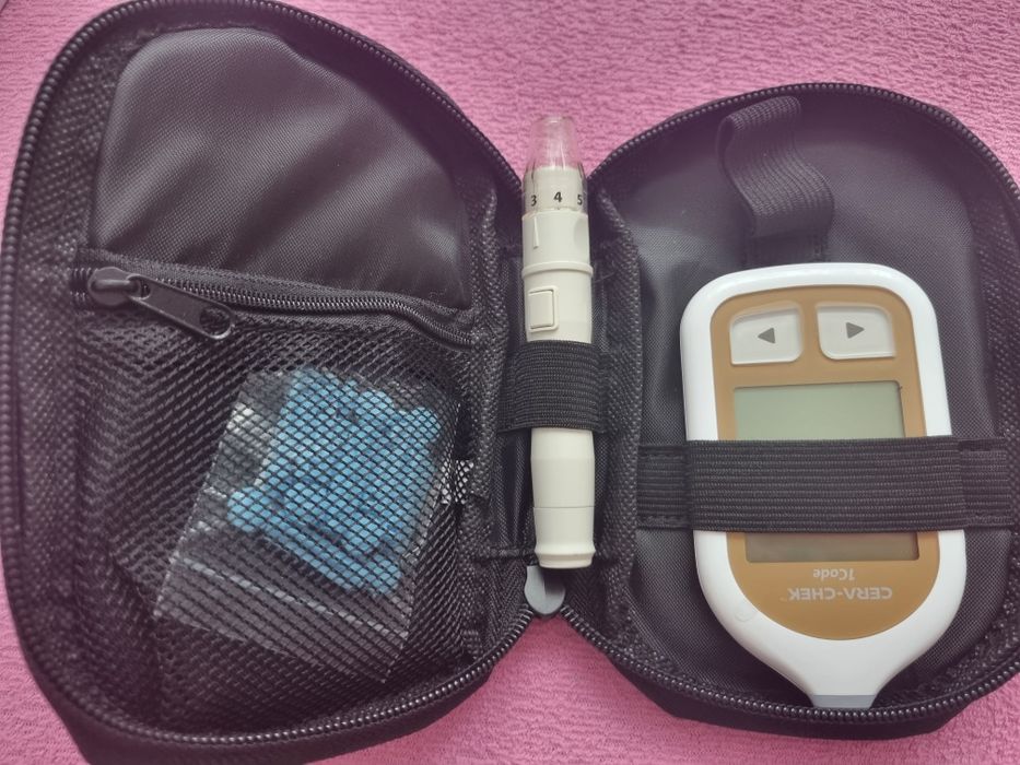 Glukometr Cera-Chek 1Code