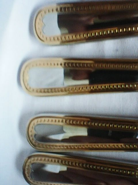 Faqueiro completo com margem dourada - 101 peças