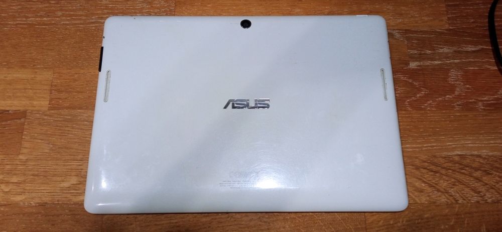 Tablet ASUS Memo Pad me302kl z klawiaturą ASUS folio key