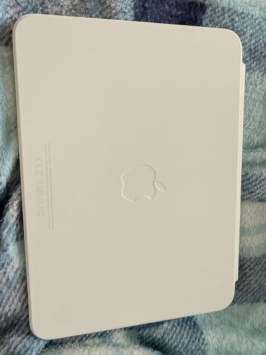 Чохол iPad Magic Keyboard Folio