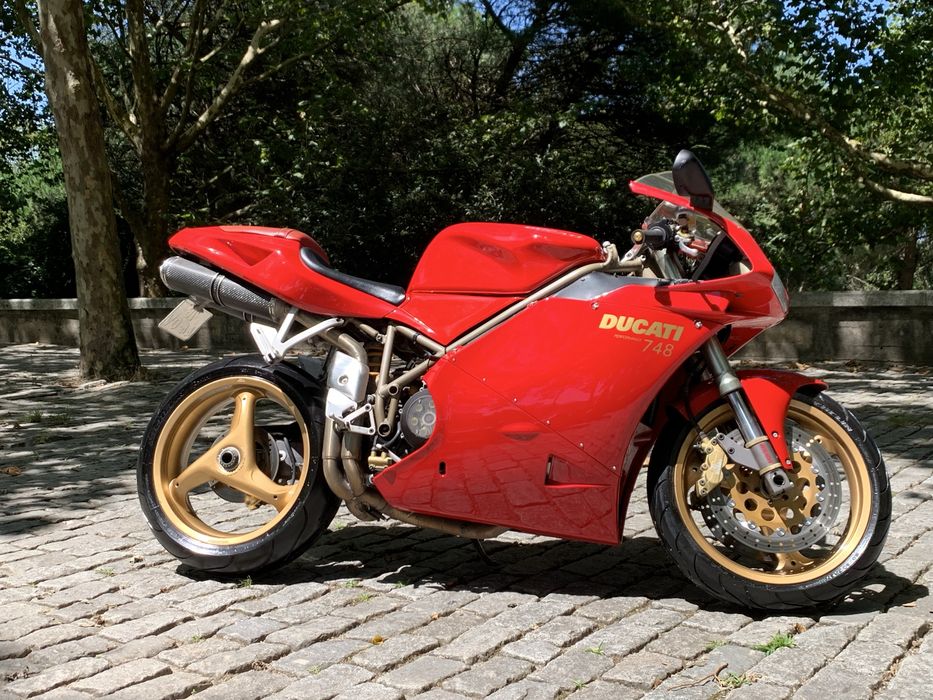 Ducati 748 Biposto