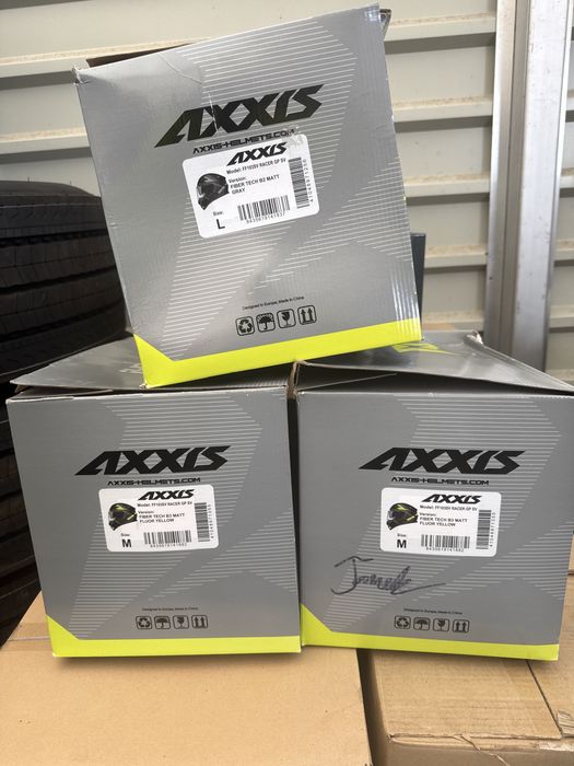 Kask szczekowy axcis