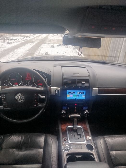 Продам надійне авто Volkswagen Touareg 3.0 tdi