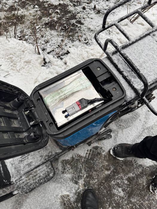 Скутер, електроскутер 1200w акум 72 v 65ah