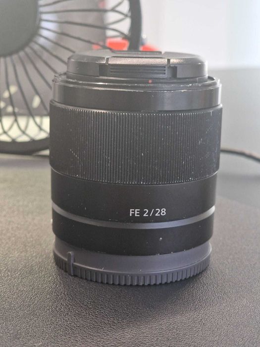 Objetiva Sony FE 28mm F/2