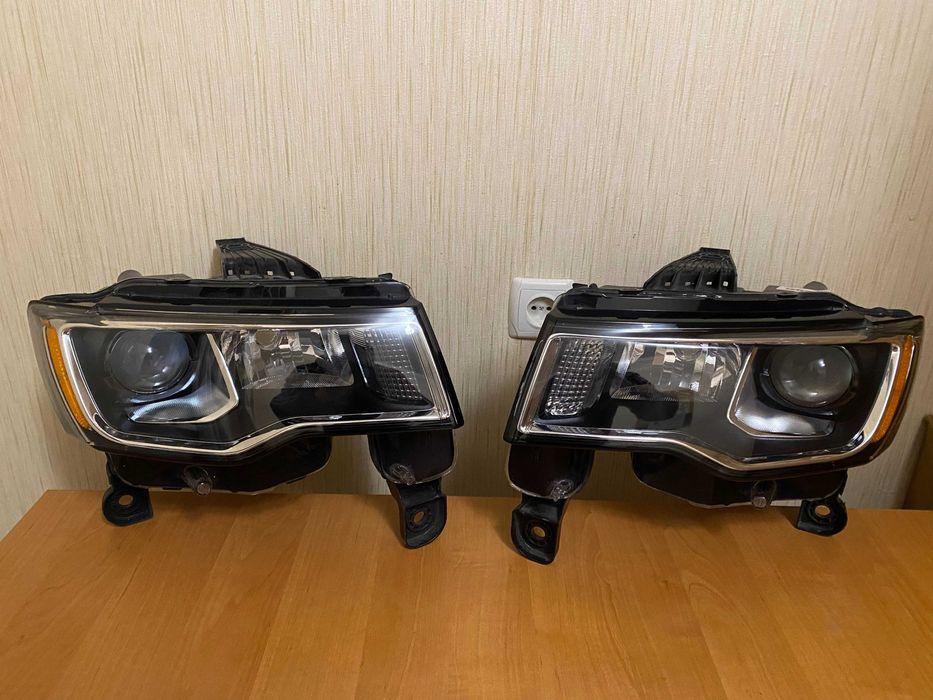 Фари передні ліва права Jeep Grand Cherokee WK2 (2017–2022, США)