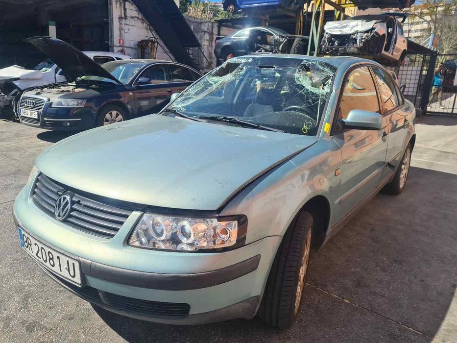 farolim traseiro direito volkswagen passat