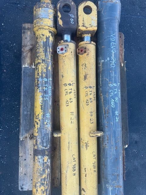 siłownik hydrauliczny do koparki używany