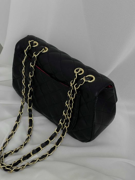Женская сумка Chanel классическая через плече черная Шанель