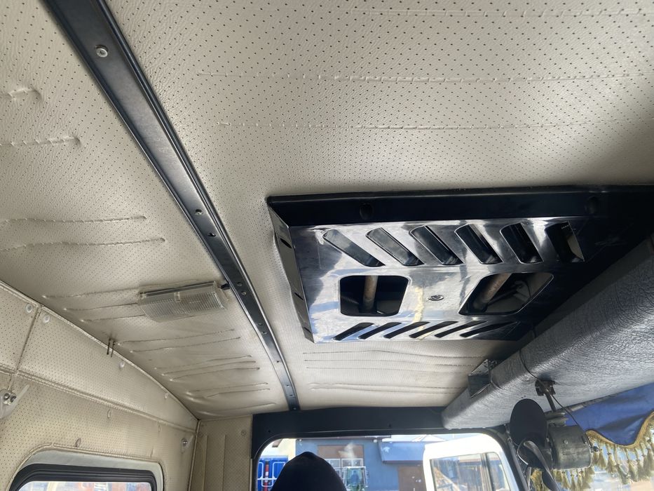 Маз самосвал 551605-271