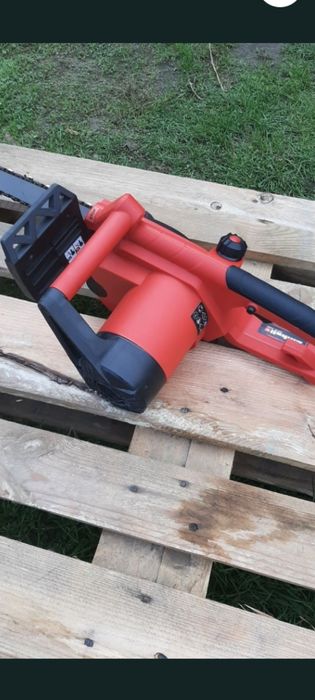 Piła łańcuchowa Einhell GE-EC 2240