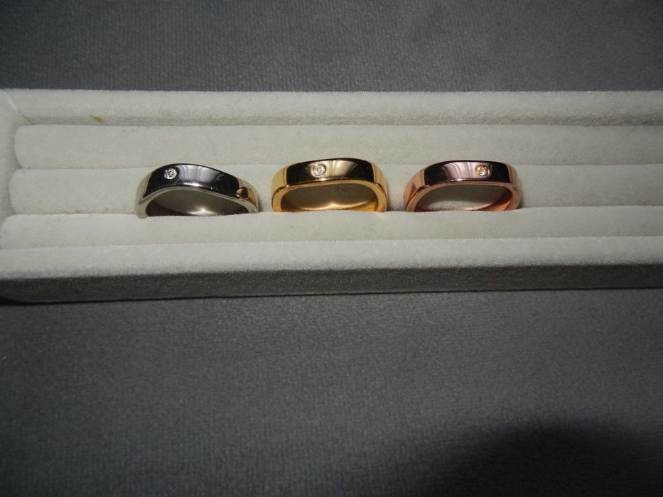 Pierścionek damski trójkolorowy 3 szt. rozmiar 15/średnica 18 mm
