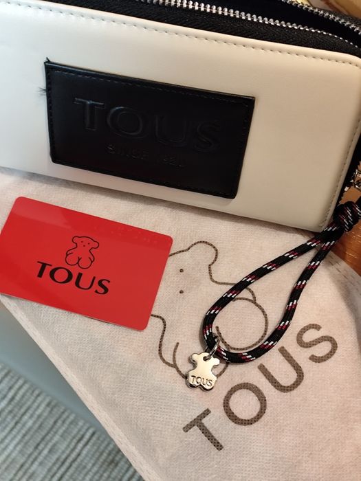 Porta moedas cartões notas etc Tous preto e perola