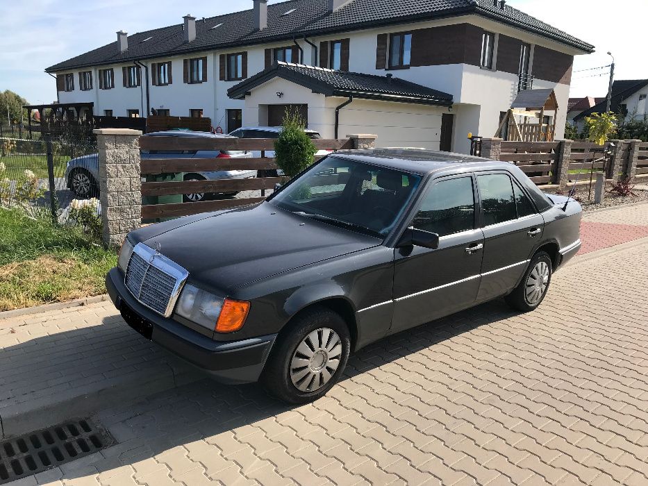 Mercedes Benz w124 2.3 benzyna 1989 Białystok Antoniuk