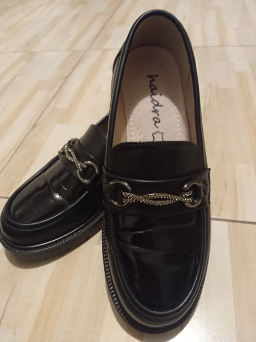 Buty czarne na jesień roz 38