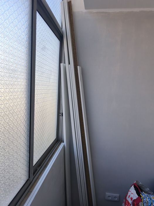 Roupeiro Guarnições exteriores