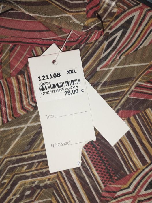 Túnica XXL nova com etiqueta