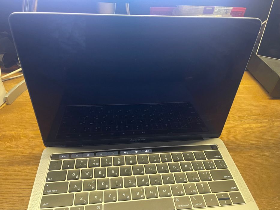 Macbook Pro A1989 (пошкоджений екран)