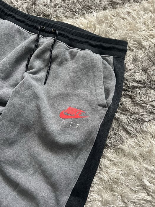 Штани Nike Air з нових колекцій