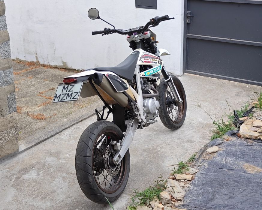 AJP 125 PR4 Supermoto
